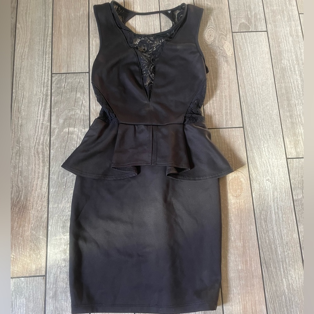 Laced in sides of dress, and middle or dress - Open back